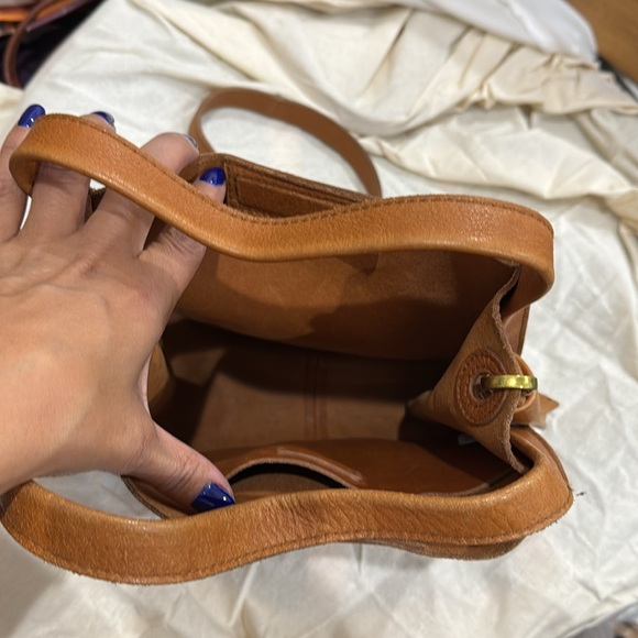 Madewell Sydney crossbody bag in burnished camel - Picture 7 of 7